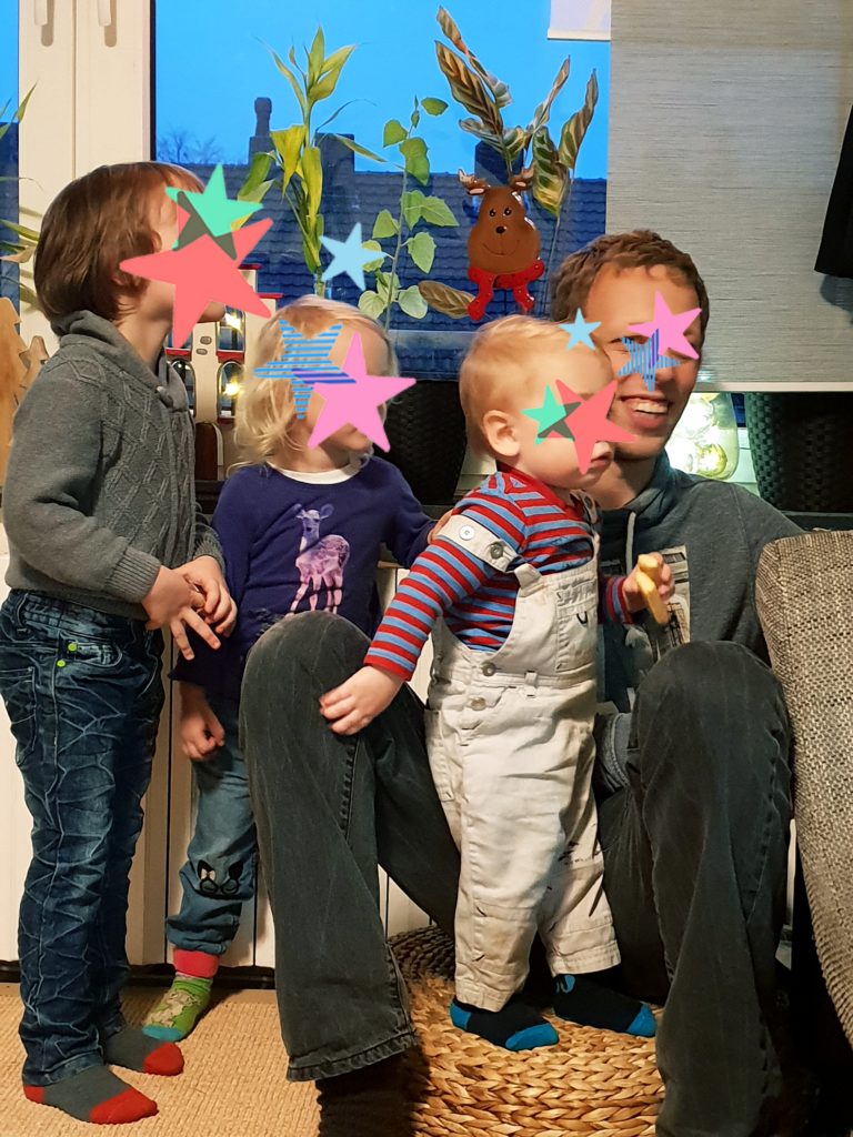 Nanas Papa mit den Clankindern