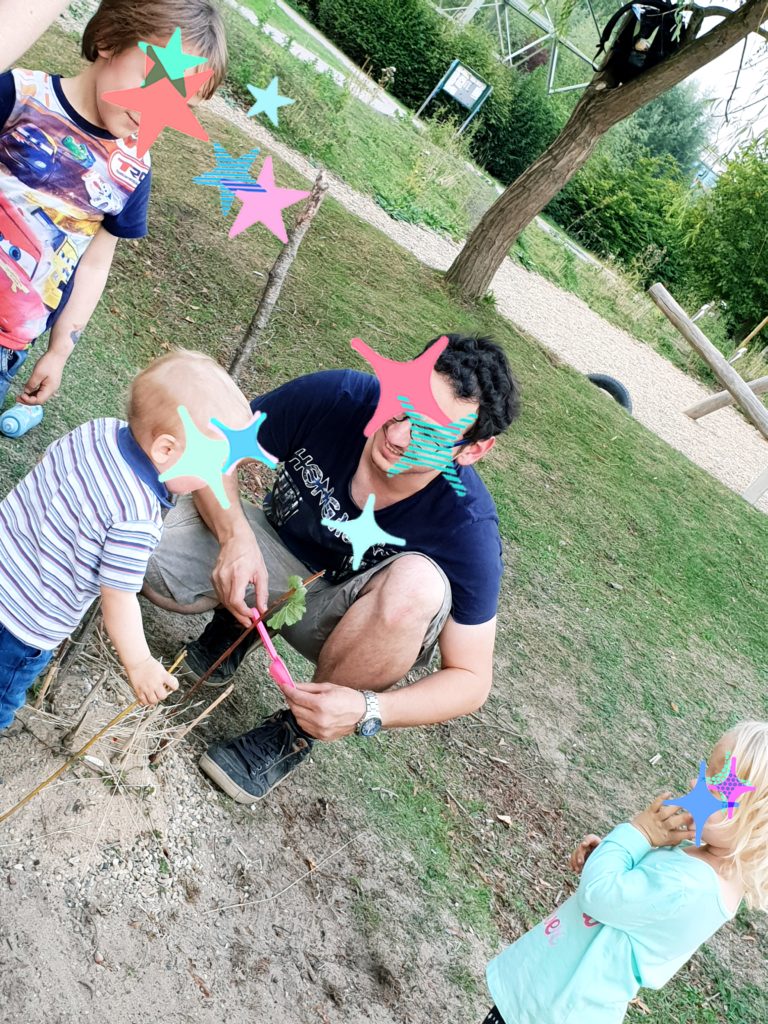 Schüchterne Annäherung der Freunde