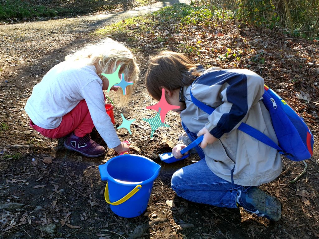 Wochenende in Bildern 23./24.2 Sonntag freies Spielen im Wald