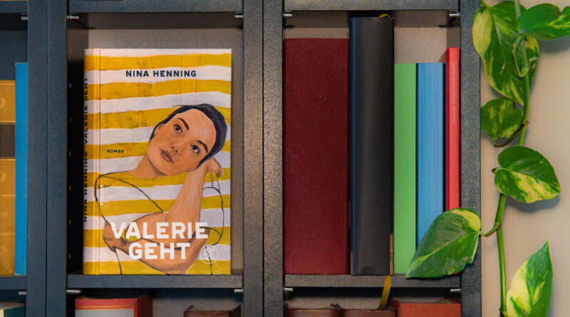 Henning: Valerie geht. Rezension